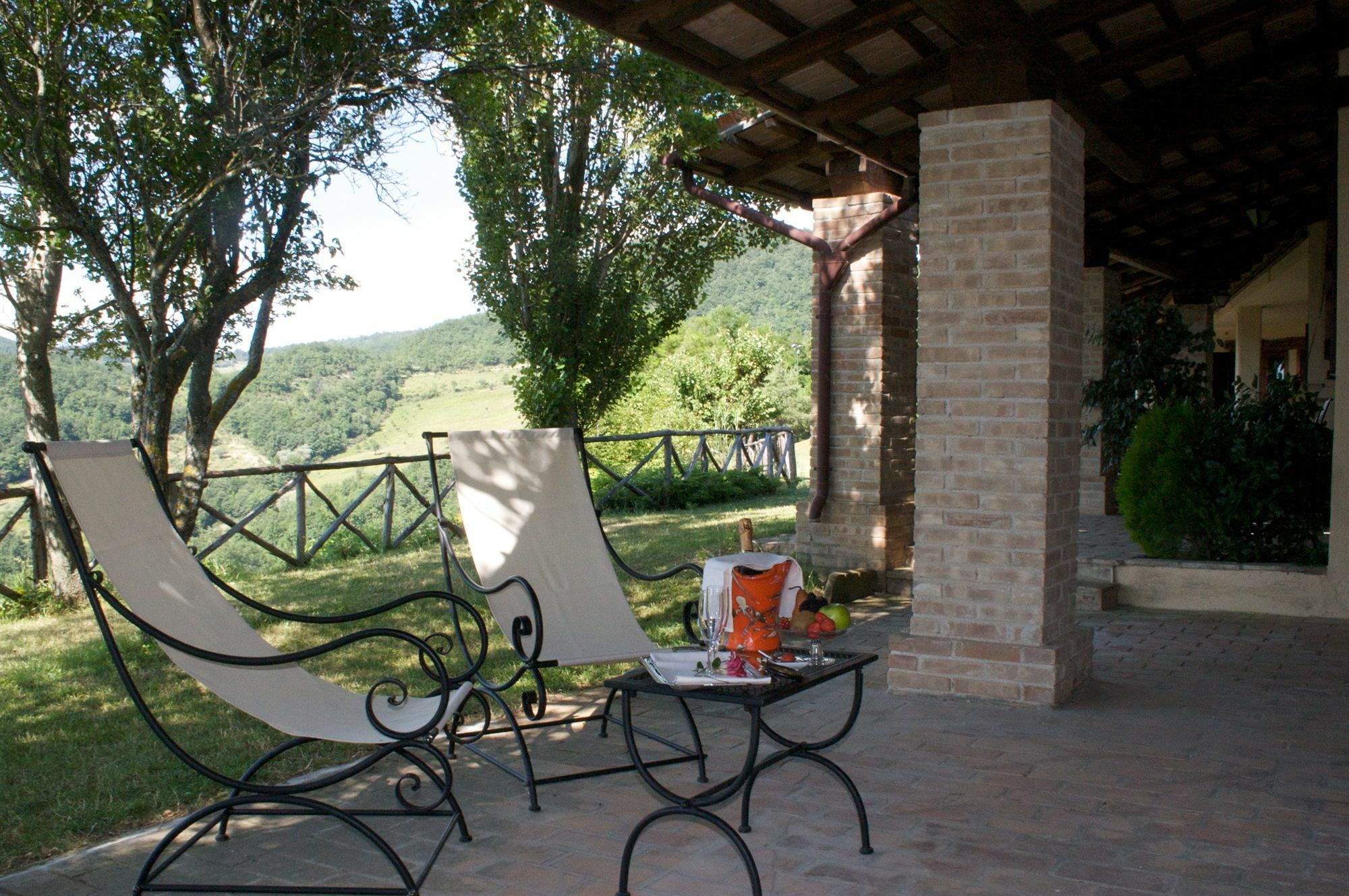 Le Silve Di Armenzano Hotel Assisi Exterior photo